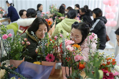 https://mmbiz.qpic.cn/sz_mmbiz_png/zicnrmc8ib4LvjEKaicFTWG4avYr7SKqltOV2iaFT4iajXejxSKQxAuqCuQqJic9QJ3v0SUrbsfQHqr55icGpKZVk2V2Q/640?wx_fmt=png&from=appmsg&wxfrom=13
