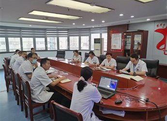 市中心医院召开医学伦理委员会会议