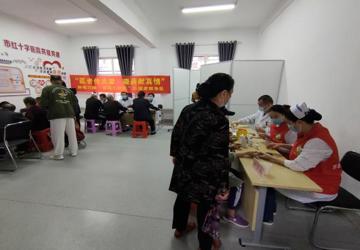 学党史 见行动 | 晓燕工作室深入社区开展“健康来敲门”志愿服务