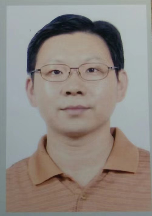 房玉亮.jpg