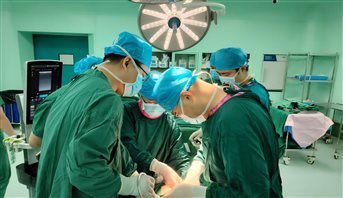 融入长三角 | 蚌埠市中心医院联手复旦大学附属肿瘤医院专家实施高难度胰腺肿瘤切除手术