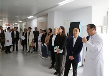 市人大代表调研市中心医院重点项目建设工作