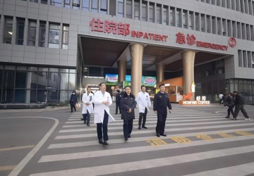 市公安局督导检查市中心医院“平安医院”建设工作